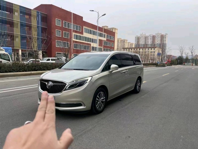 枣庄17年别克GL89