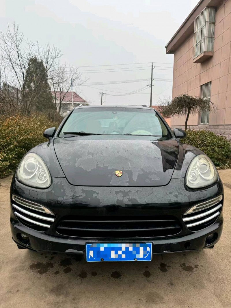 东营13年保时捷卡宴1