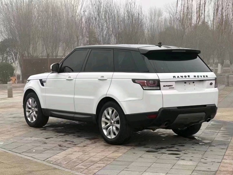 东营16年路虎揽胜运动7