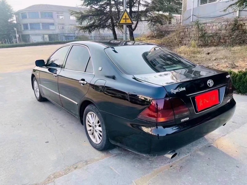 枣庄05年丰田皇冠6