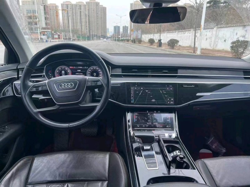 东营18年奥迪A8L6
