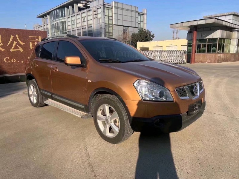 济宁13年日产逍客2