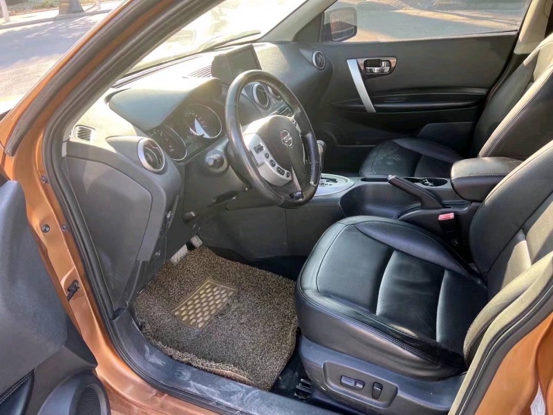 济宁13年日产逍客5