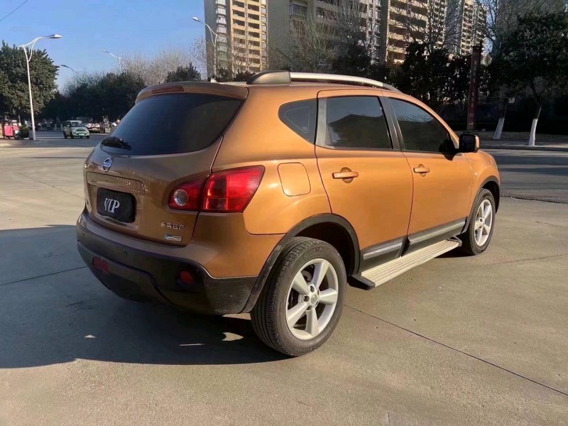 济宁13年日产逍客8