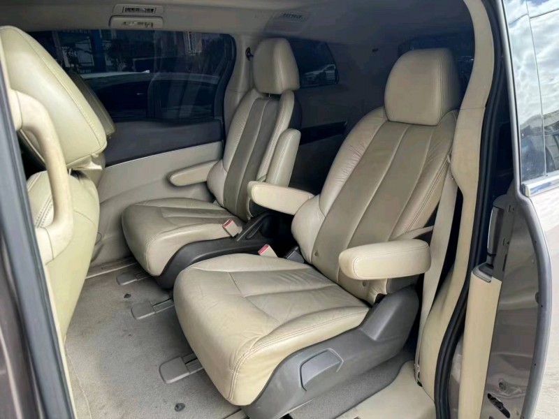 深圳18年别克GL85