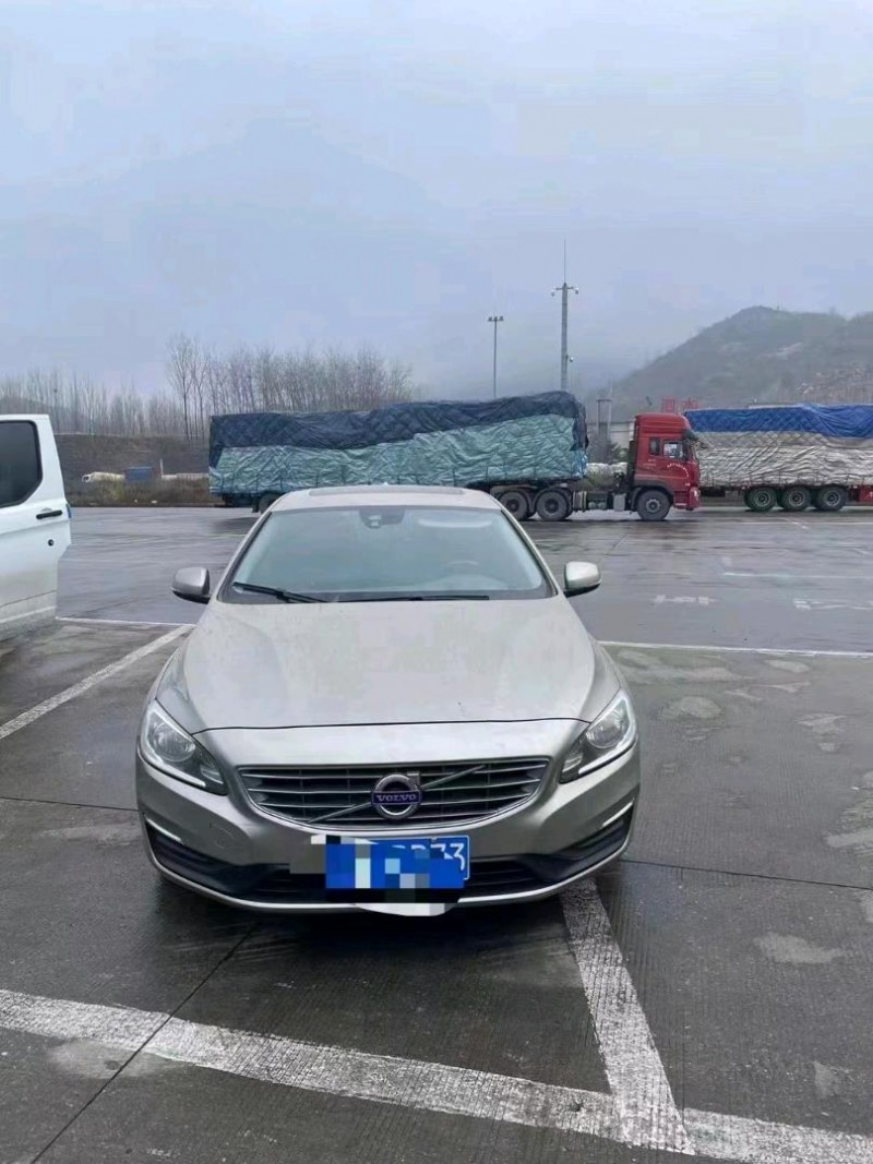 枣庄16年沃尔沃S60L1