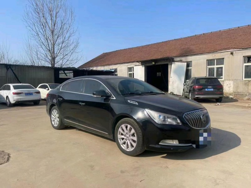 枣庄15年别克君越2