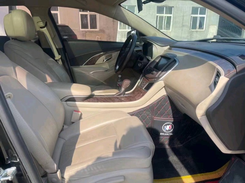 枣庄15年别克君越7