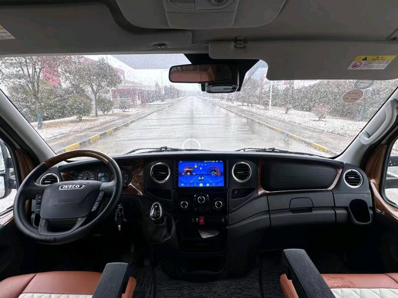 盐城23年依维柯房车8