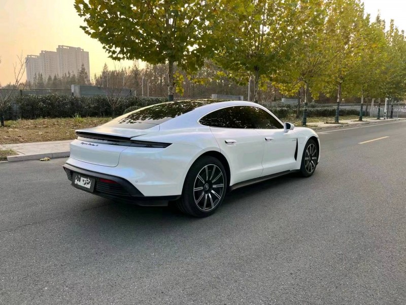徐州22年保时捷Taycan8