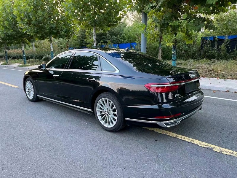 徐州18年奥迪A8L7