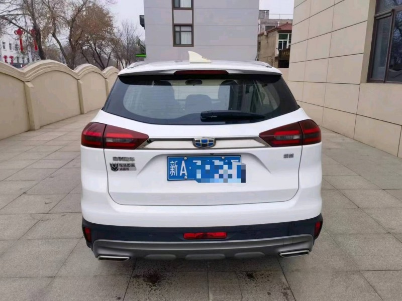 保定19年吉利博越9