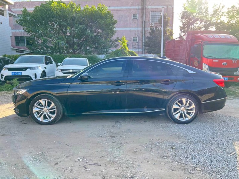 广州21年本田雅阁8