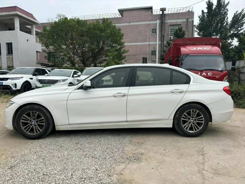 广州15年宝马3系8