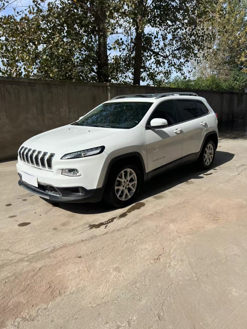徐州18年Jeep自由光2