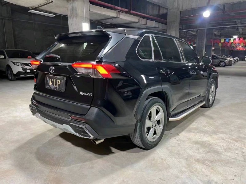 邵阳20年丰田RAV42