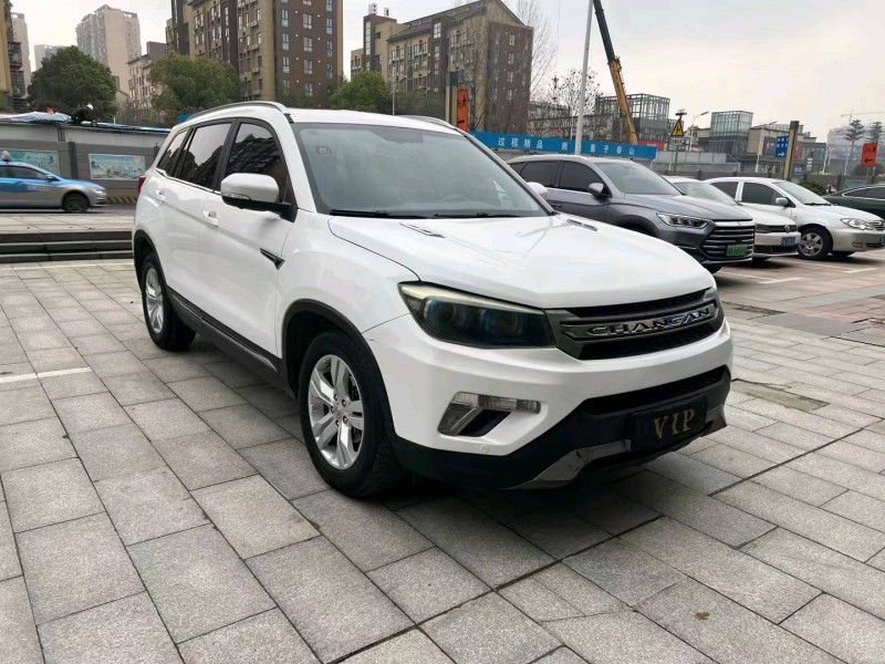 衡陽17年長安汽車CS758