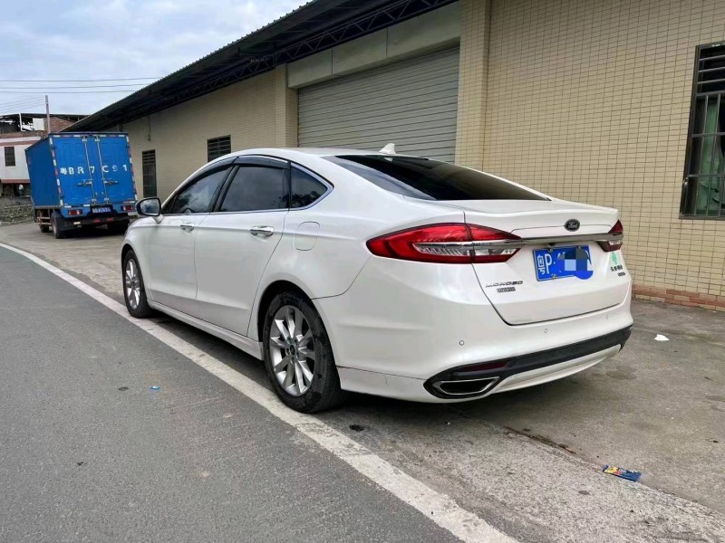 珠海17年福特蒙迪欧6