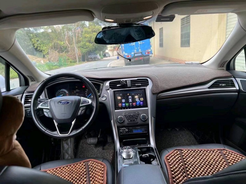 珠海17年福特蒙迪欧8