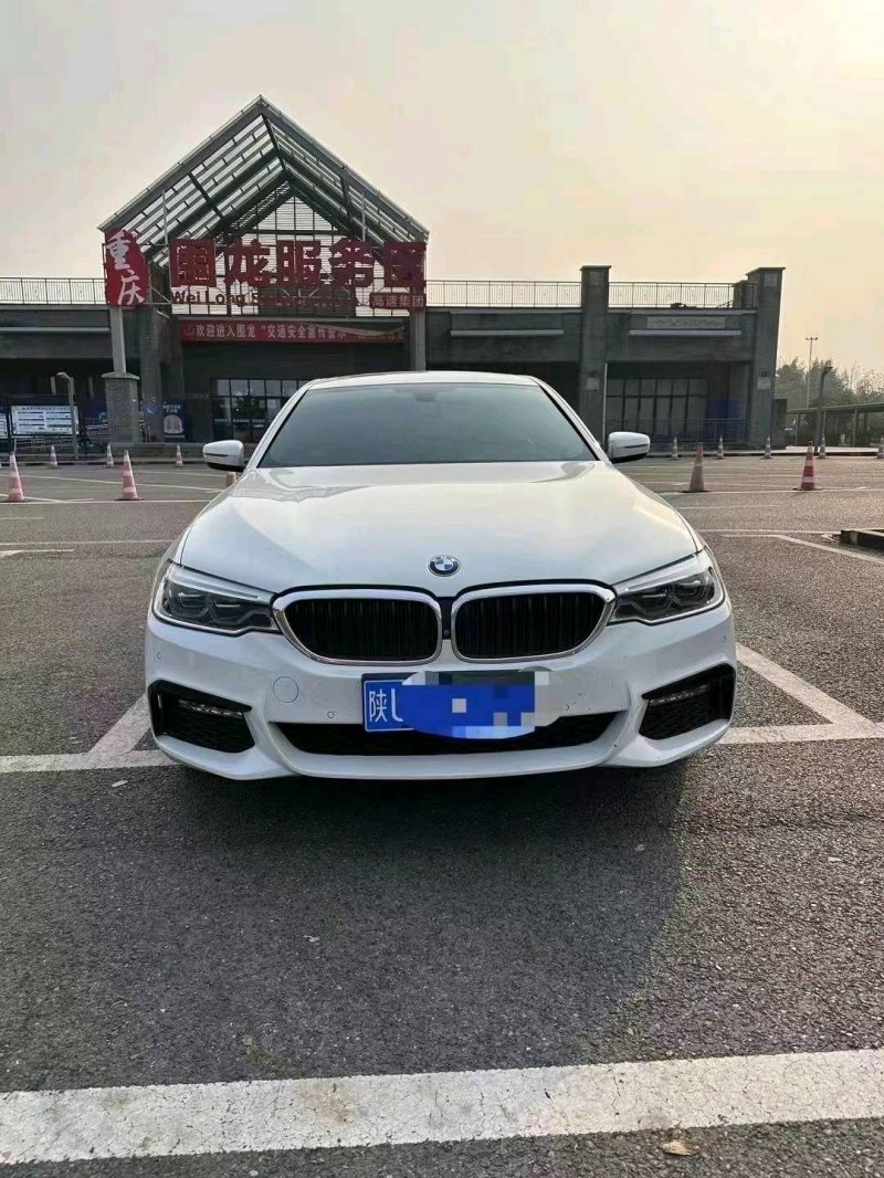 重庆18年宝马5系1