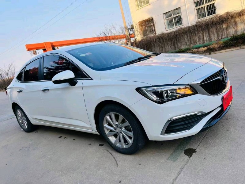 枣庄17年别克威朗2