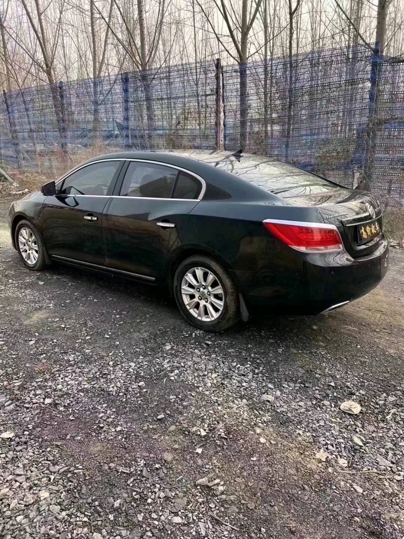 菏泽11年别克君越5