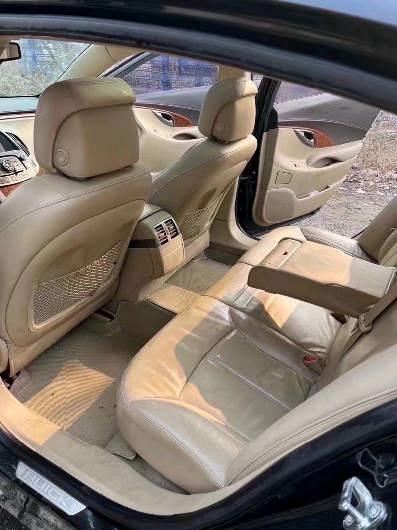 菏泽11年别克君越7