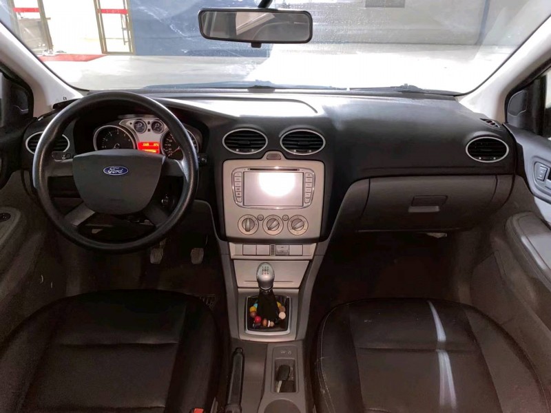 深圳14年福特福克斯5