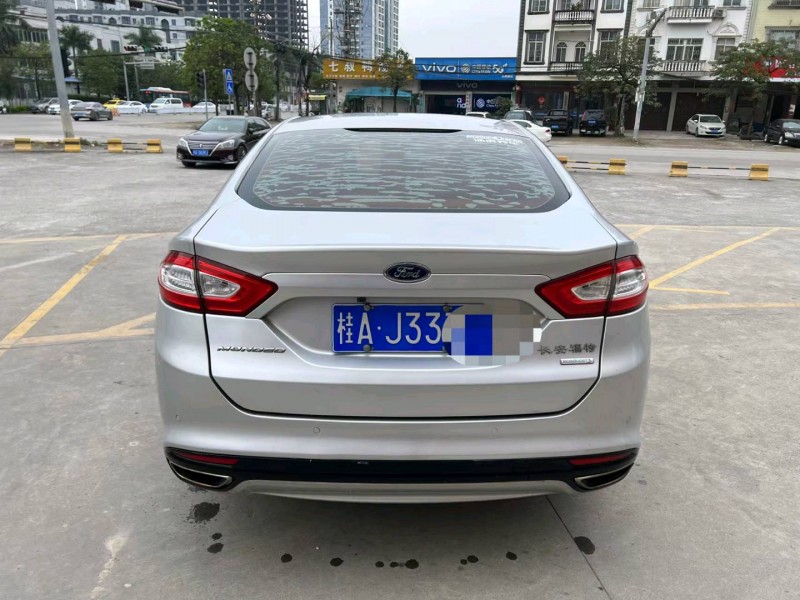 防城港13年福特蒙迪歐9