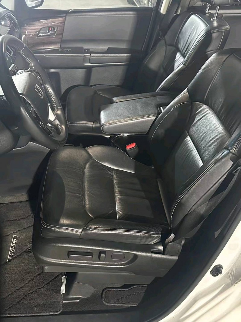 深圳16年本田艾力绅5