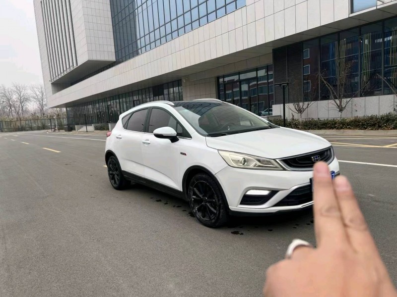 济南17年吉利帝豪GS3