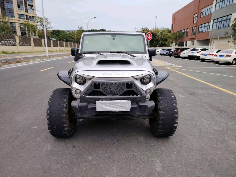 苏州17年Jeep牧马人1