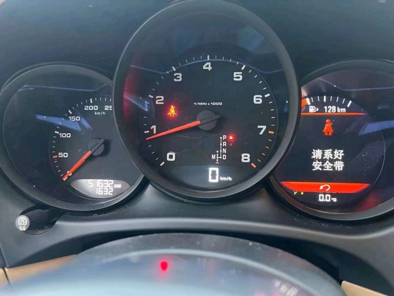 东营17年保时捷Macan5