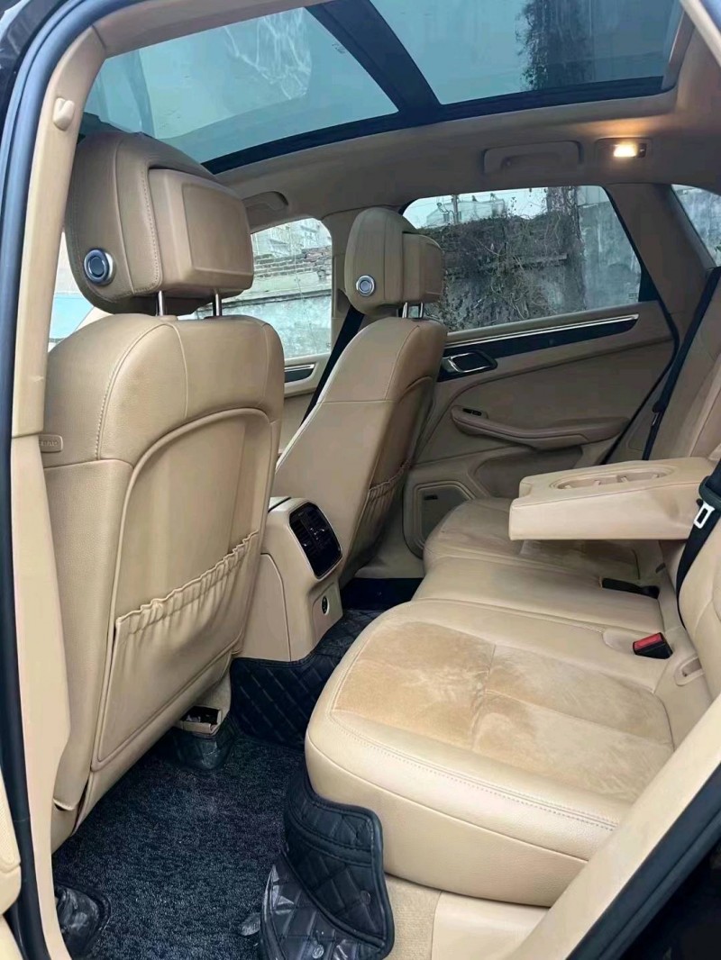 东营17年保时捷Macan9
