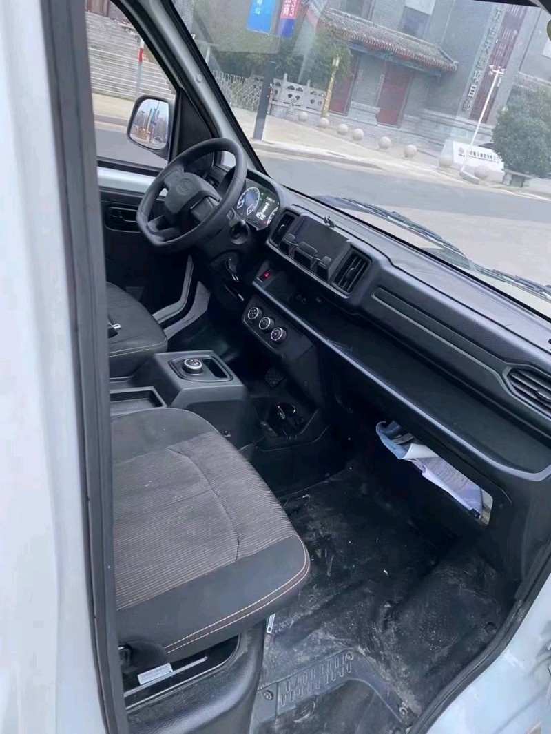 济宁23年开瑞江豚5