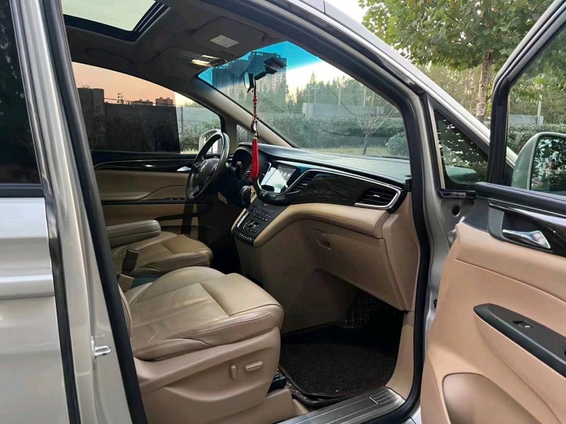 徐州19年别克GL85