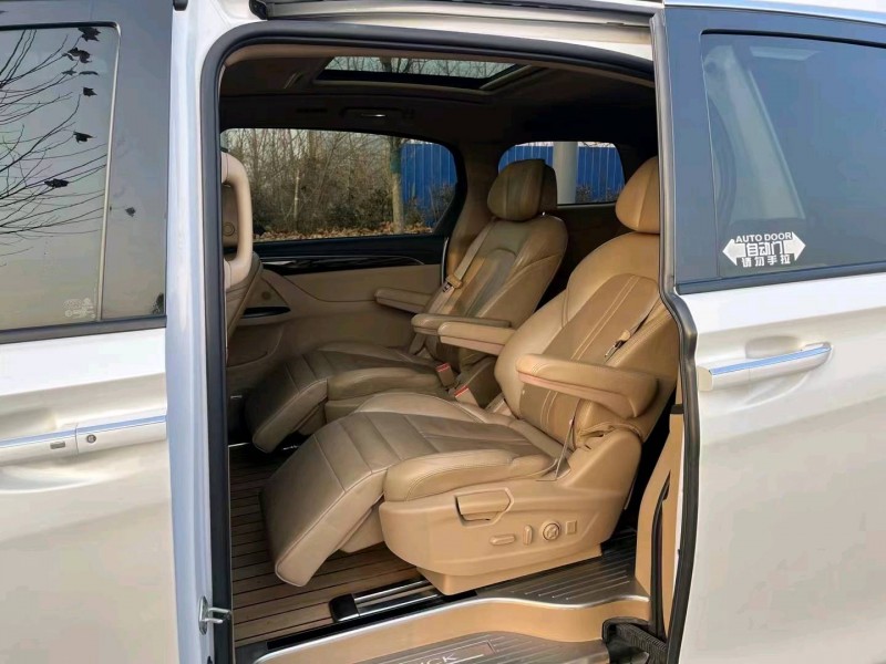 徐州18年别克GL84