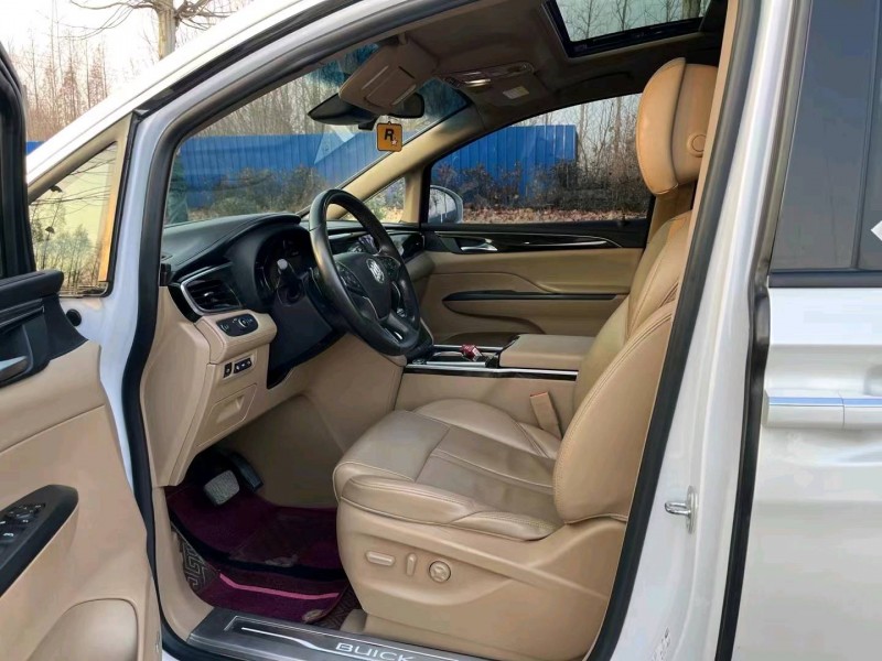 徐州18年别克GL86