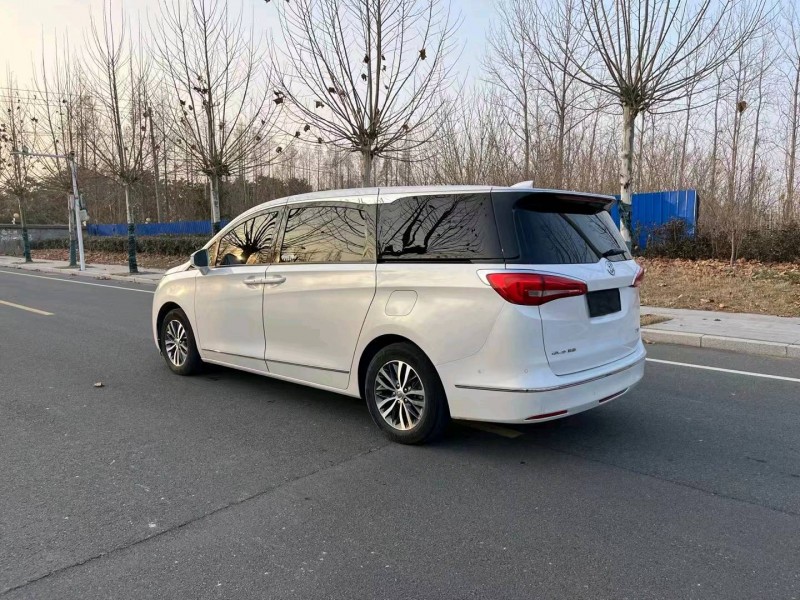 徐州18年别克GL87