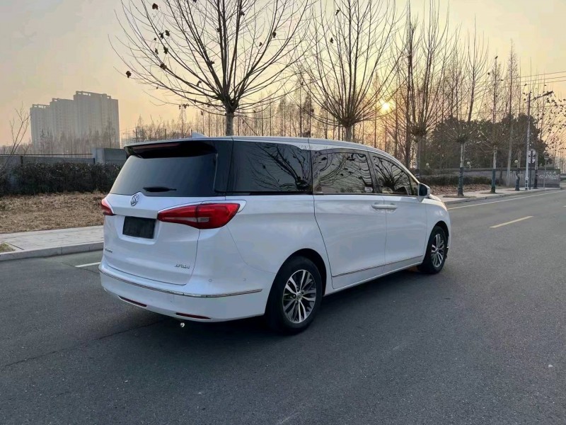 徐州18年别克GL88