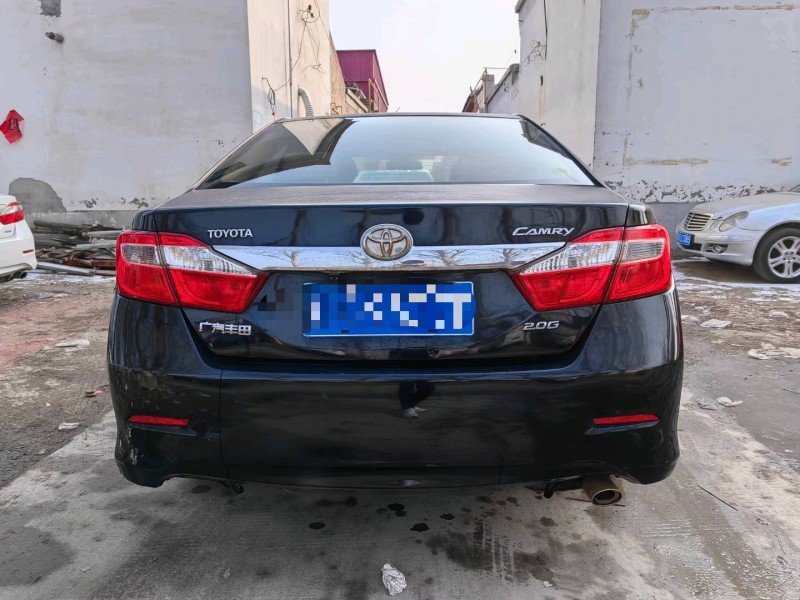 保定13年丰田凯美瑞9