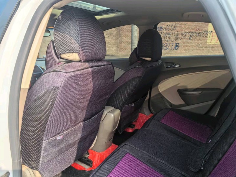 保定13年别克英朗7