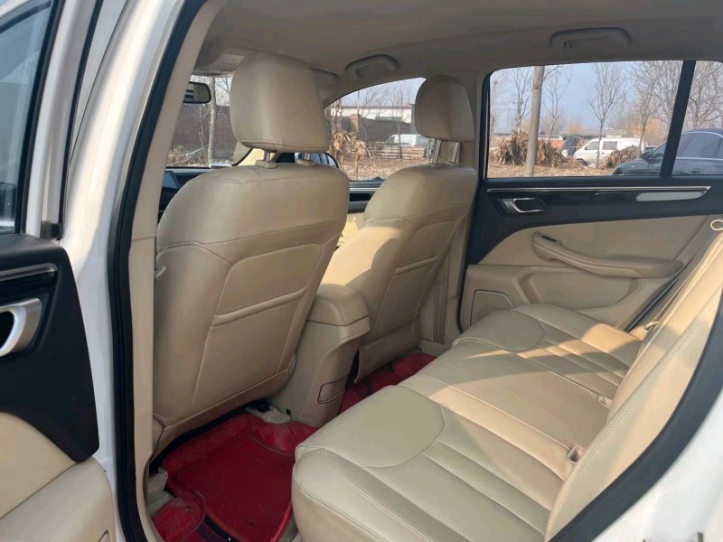 保定18年众泰大迈X56