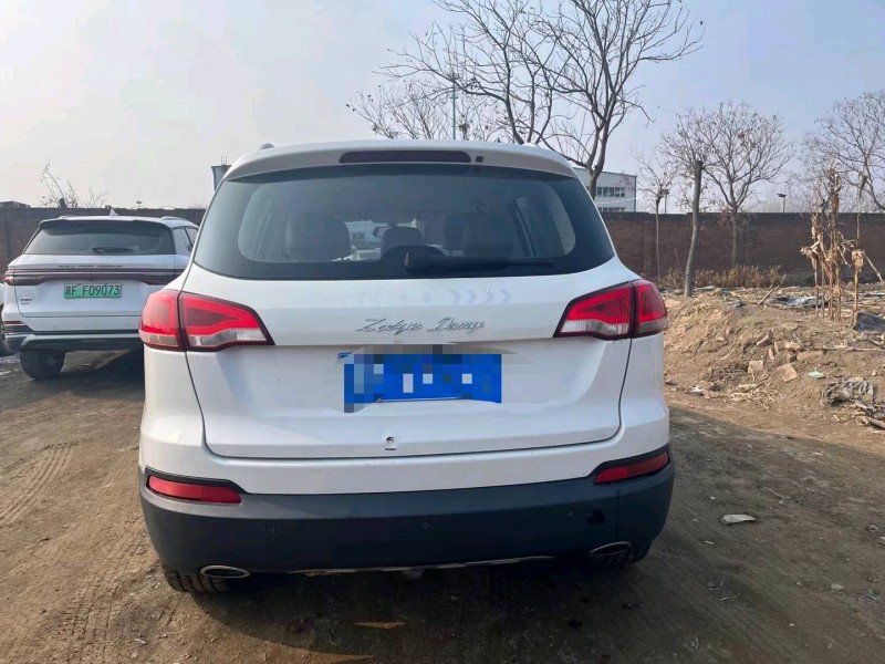 保定18年众泰大迈X58