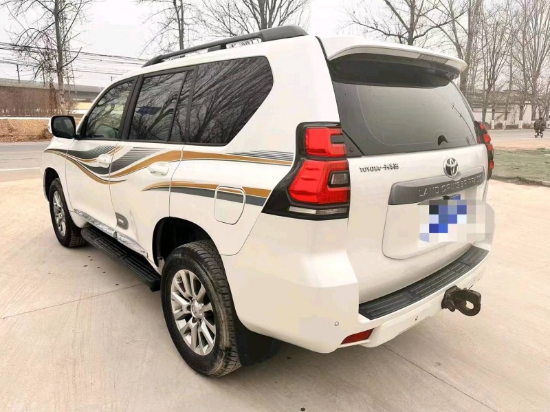 保定19年丰田普拉多5