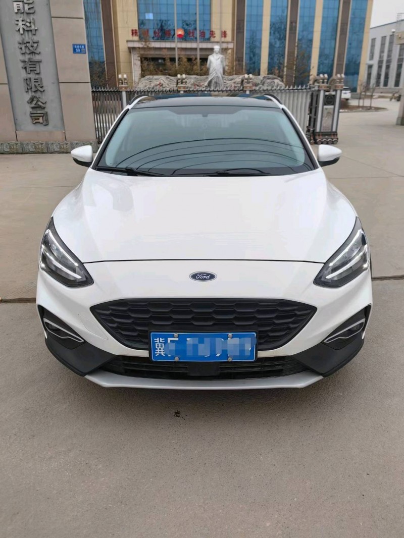 保定21年福特福克斯1