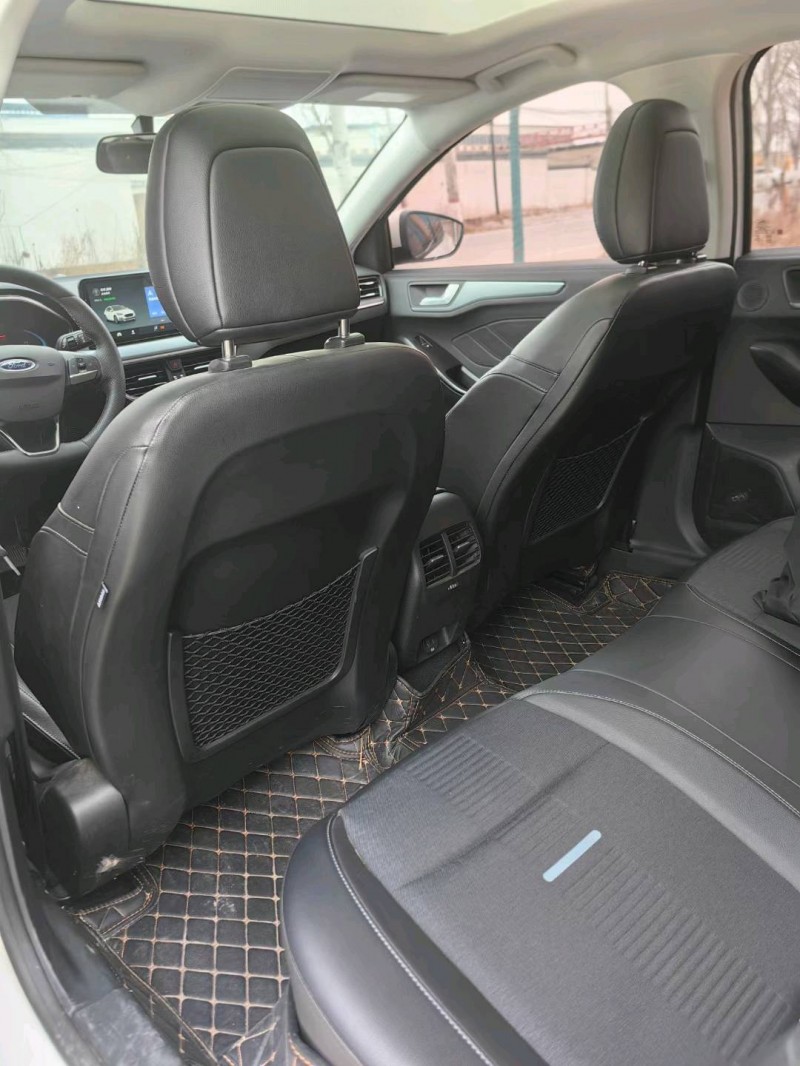 保定21年福特福克斯6