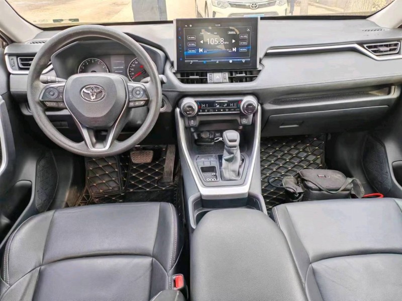 保定20年丰田威兰达8