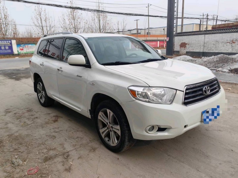 保定11年丰田汉兰达3