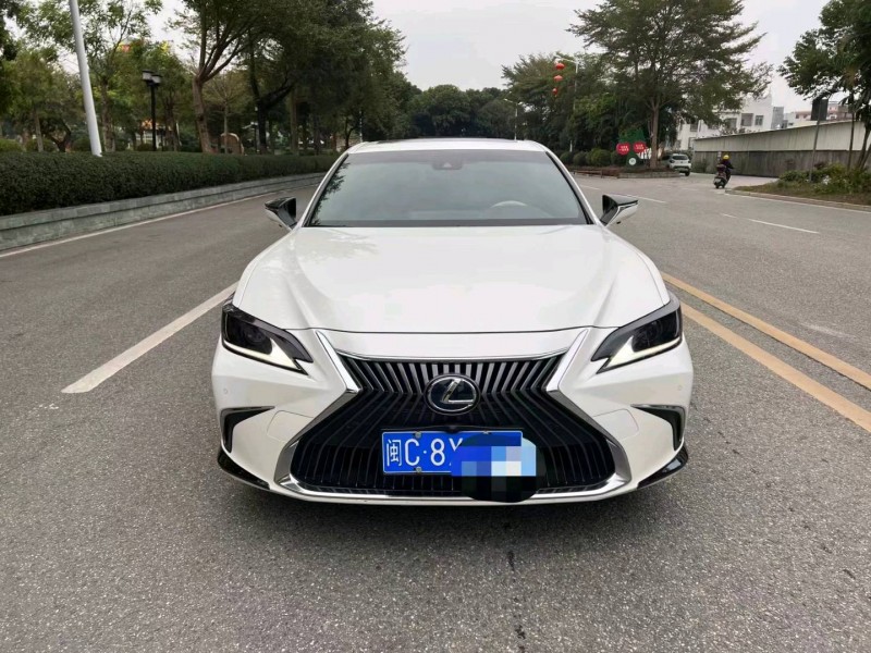 珠海20年雷克萨斯ES1